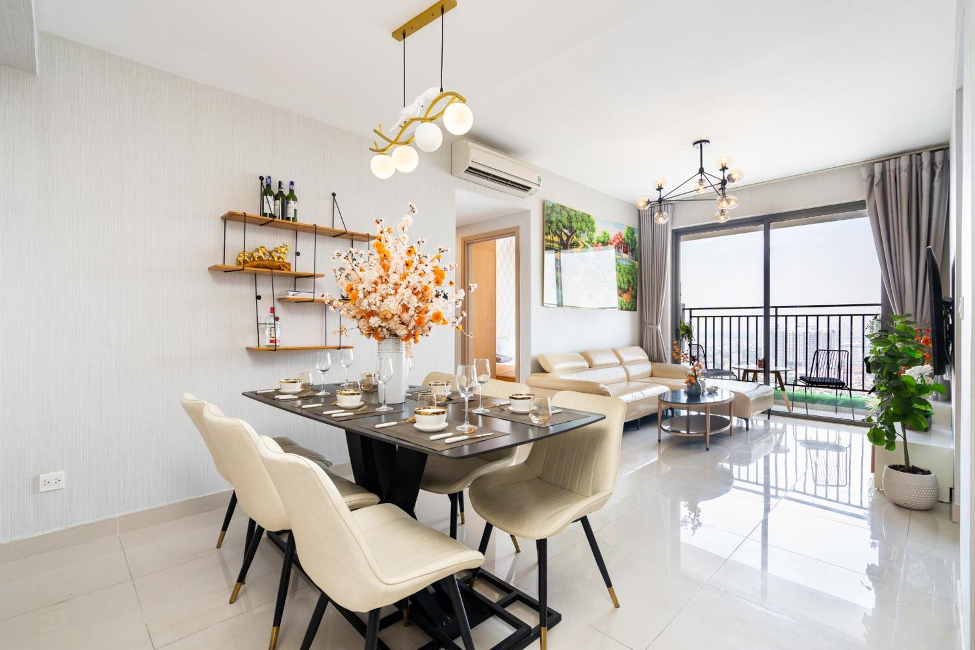 Căn hộ Double E Saigon In Rivergate Building